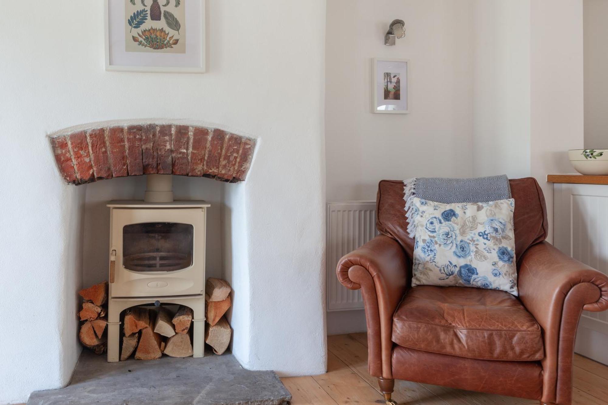 Cosy Beachside Cottage Bigbury Room photo