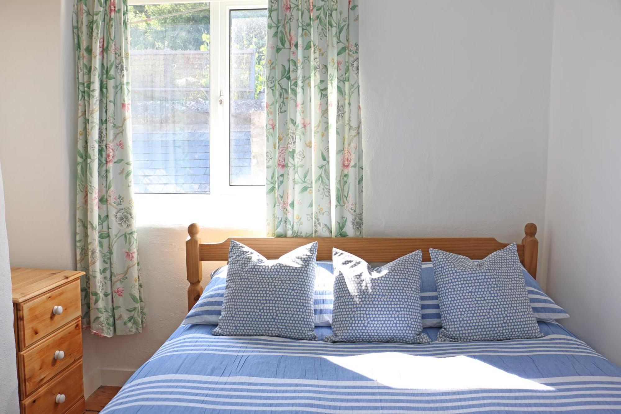 Cosy Beachside Cottage Bigbury Exterior photo