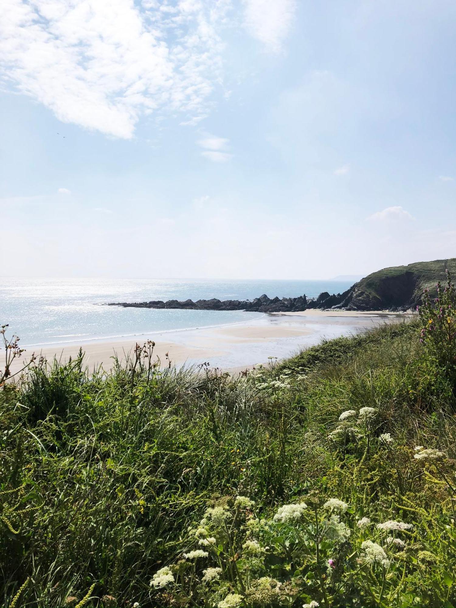 Cosy Beachside Cottage Bigbury Exterior photo